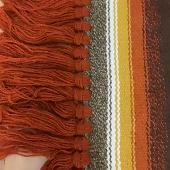 Vintage rug/hanging decor - Picture 3 of 3